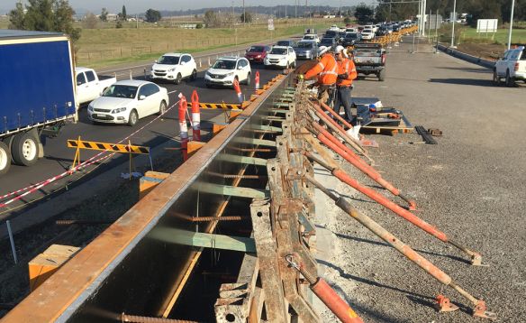 F-type-barrier-Maitland-bridge new f type barrier maitland bridge new